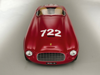 Red sports car 722 hood - the front of its free wallpaper