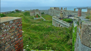 Grassy area building ocean clouds - fitz henry lane free wallpaper