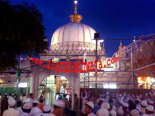 Crowd white building dome nighttime - a dome free wallpaper