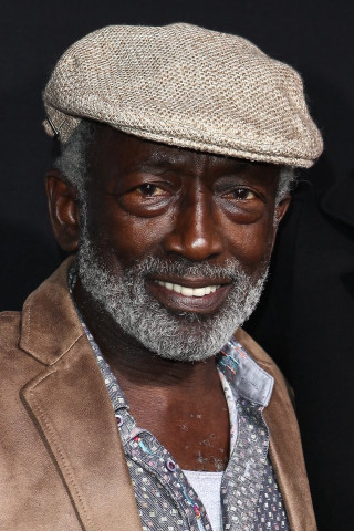 Man hat jacket smiling camera - clifford ross free wallpaper