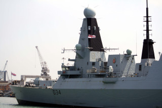 Large white ship dock crane - a large white ship free wallpaper