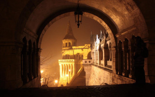 Building archway nighttime lights clock - ferenc joachim free wallpaper