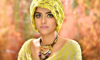 Woman yellow headscarf beads necklace - bead free wallpaper