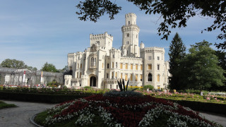 Large white castle clock tower - viennese actionism free wallpaper