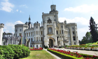 Large white castle clock tower 2 - a clock tower free wallpaper for desktop