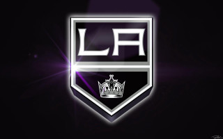 Kings logo light shine crown - a crown free wallpaper
