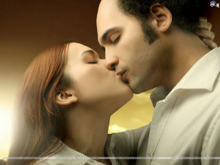 Man woman kissing eyes closed 7 - their nose free wallpaper