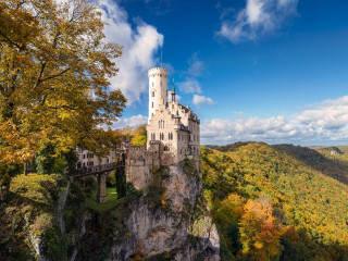 Castle cliff bridge autumn trees - medieval free wallpaper