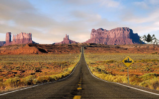 Long road desert sign mountains - a long road free wallpaper
