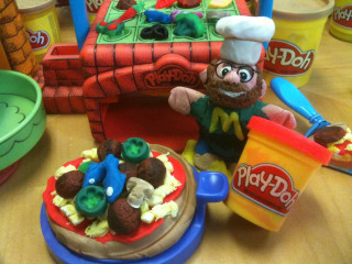 Table cake toys playdoh set - charles mahoney free wallpaper