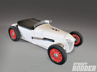 White model car red wheels - the tire free wallpaper