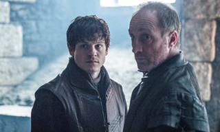 Two men stone building wall - game free wallpaper