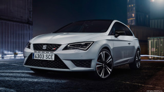 White seat leon parking lot - a parking lot free wallpaper
