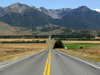 Long road mountain range grass - a long road free wallpaper