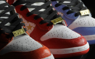 Colored sneakers gold accents row - decorated free wallpaper