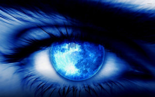 Blue eye blue moon iris - a blue eye free wallpaper