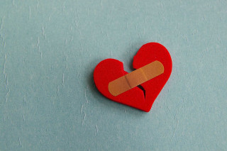 Broken heart paper tape band - a blue background free wallpaper