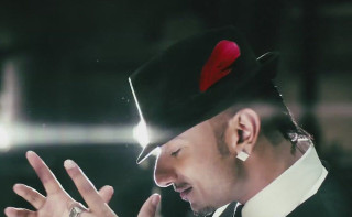 Man tuxedo hand gesture ring - a hand gesture free wallpaper