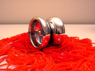 Red wheels red blanket tabletop - a table top next free wallpaper