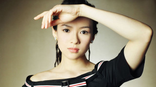 Woman ponytail posing picture hand - chen yifei free wallpaper