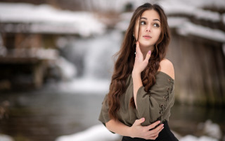Elina karimova waterfall portrait blurry - a waterfall free wallpaper