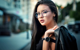 Woman glasses black top street - a street corner free wallpaper