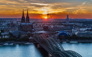 Bridge river city sunset train 2 - a train free wallpaper