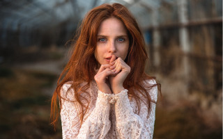 Red haired woman portrait artnouveau - under her chin free wallpaper