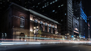 Adelaide victoire hall night cityscape - light streak free wallpaper