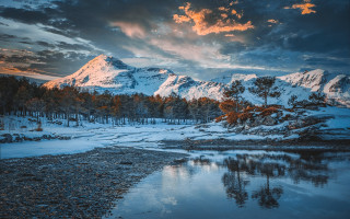 Snowy mountain range lake forest - a snowy mountain range free wallpaper