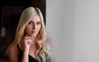 Eszter blonde portrait blackdress blueeyes - her chin free wallpaper