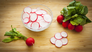 Bowl radishes lettuce table knife - a knife and a knife free wallpaper