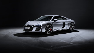Silver sports car dark room 31 - a spotlight free wallpaper for desktop