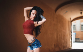 Woman red top blue shorts - blue shorts free wallpaper