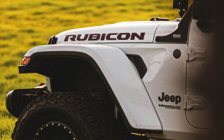 White jeep rubicon green grass - micro free wallpaper