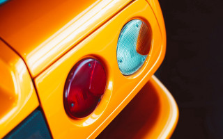 Car taillight blue dot triadic - the left side free wallpaper