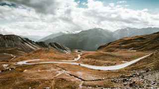Mountain road clouds sky landscape - road free wallpaper for desktop