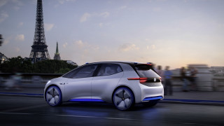 White car tower city scene - ue 5 free wallpaper