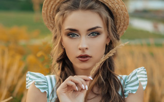 Woman straw hat wheat field - a straw hat free wallpaper