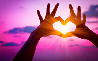 Heart shape sunset cloudy sky - a heart shape free wallpaper