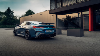 Blue bmw car red door - a red door free wallpaper