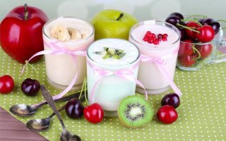Table glasses fruit spoon bowl - a bowl of fruit free wallpaper