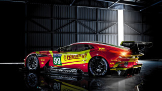 Red sports car yellow stripes - yellow stripe free wallpaper