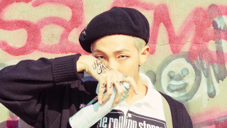 Man hat cigarette wall graffiti - grunge aesthetic free wallpaper