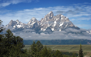 Mountain range clouds forest lake - cloud and trees free wallpaper