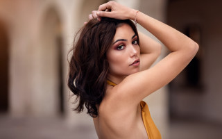 Yellow bikini woman wind portrait - a yellow bikini free wallpaper