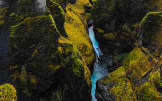 River rocky mountains moss blue - moss free wallpaper