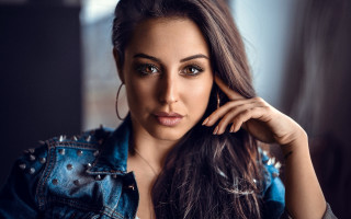 Elina karimova denim jacket serious - free portrait wallpaper for desktop