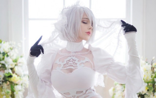 Woman white corset gloves flower - a statue free wallpaper