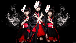 Three asian women masks kimono - their face free wallpaper for desktop